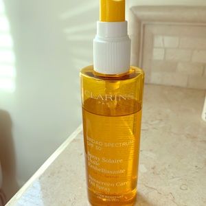 Clarins Sunscreen Spray
